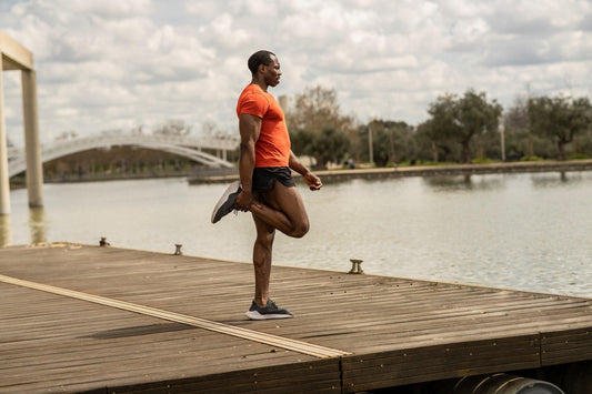 active adult stretching to avoid muscle soreness